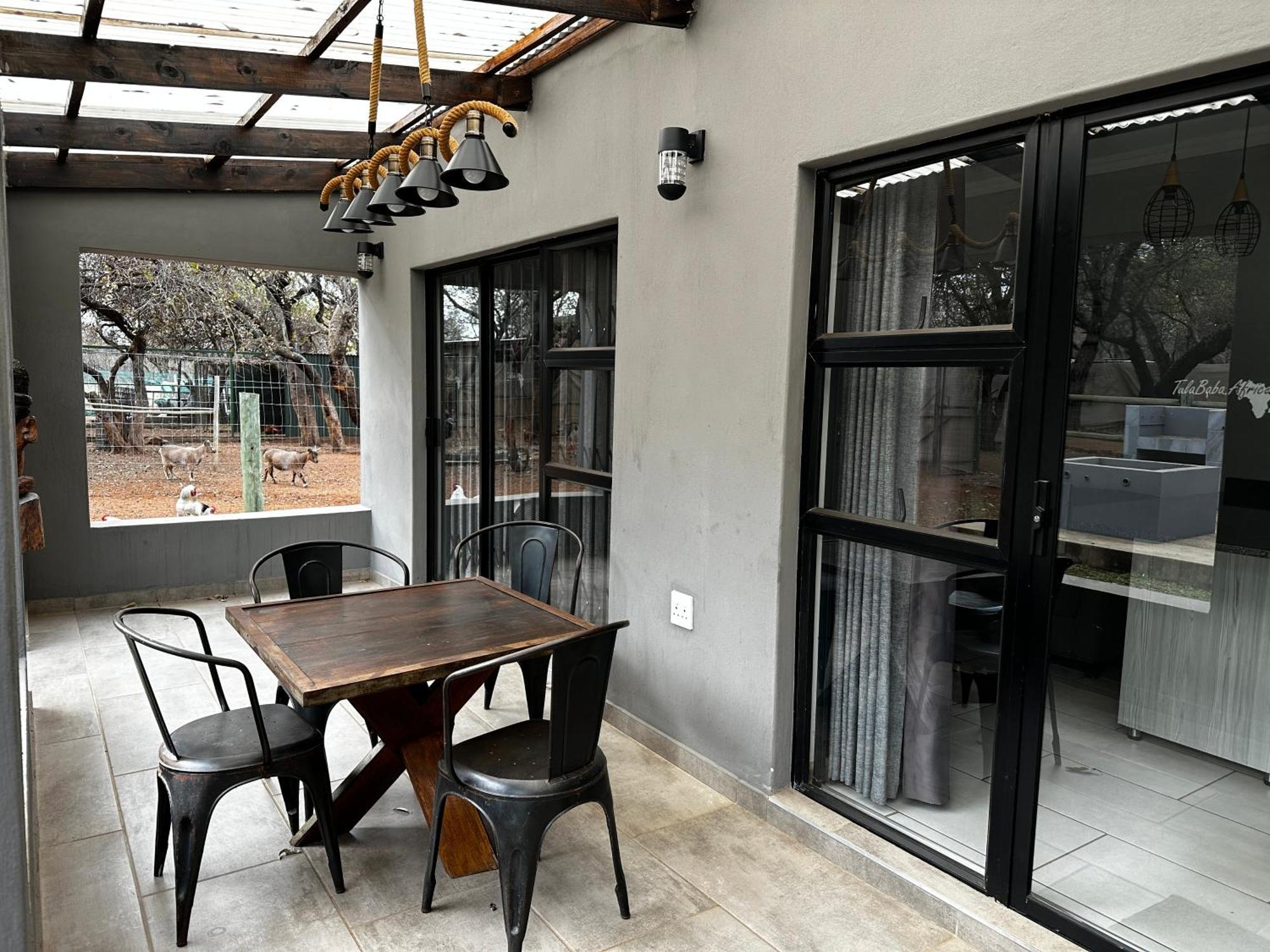 Tula Baba Game Lodge Brits Kültér fotó